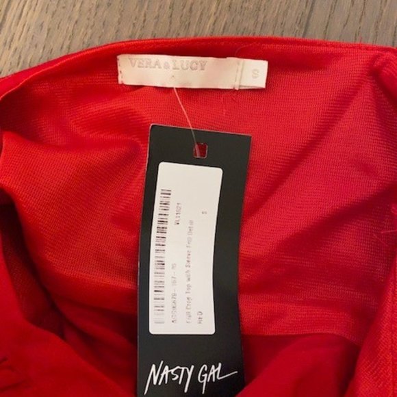 NastyGal Ruffle Crop Top - Picture 8 of 8